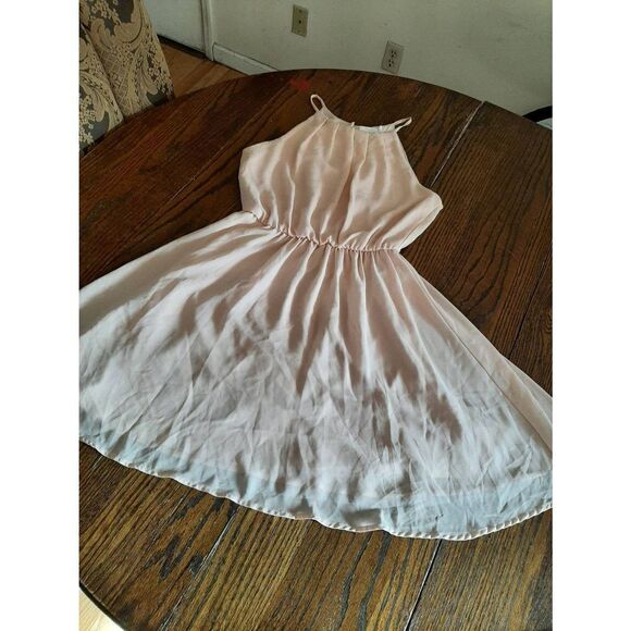 Medium Lush Peach Pink Sleeveless Flare Lined Rear Button Mini Dress - Picture 1 of 5